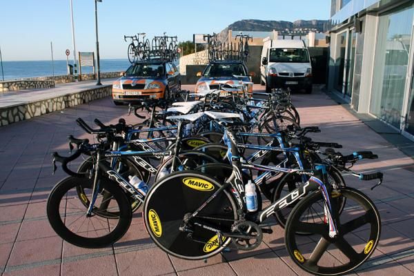 Garmin's Felt bikes pre-ride.