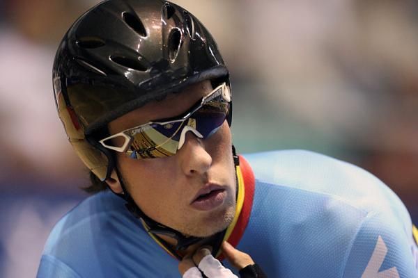 Dominique Cornu (Belgium) watches the clock ahead of his pursuit qualification.