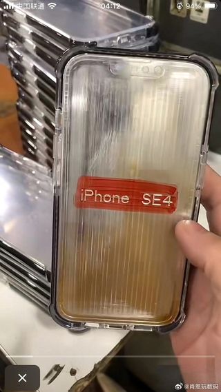 iPhone Se 4 dummy unit showing front of phone.