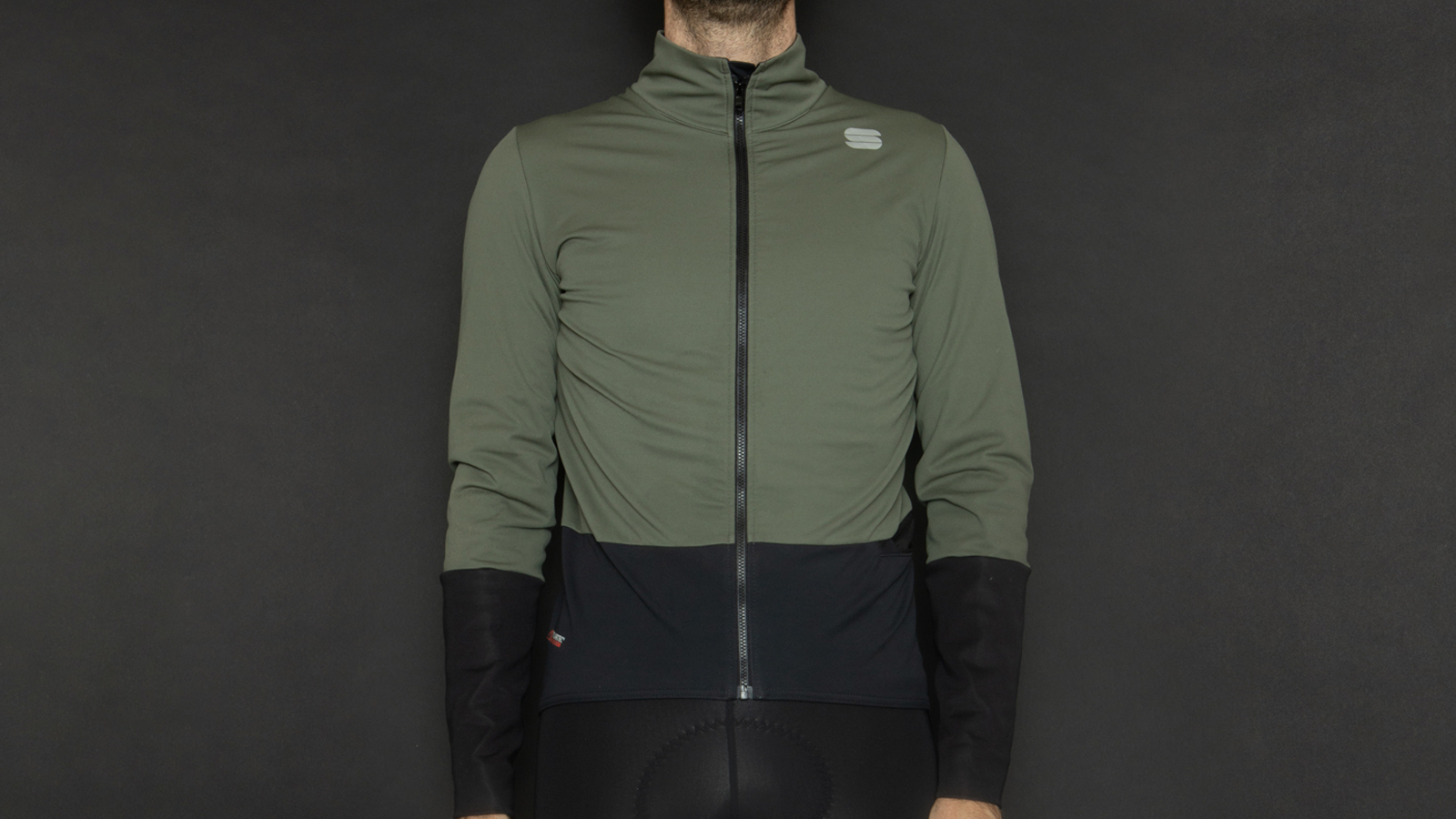 Sportful Total Comfort Jacket on a grey background
