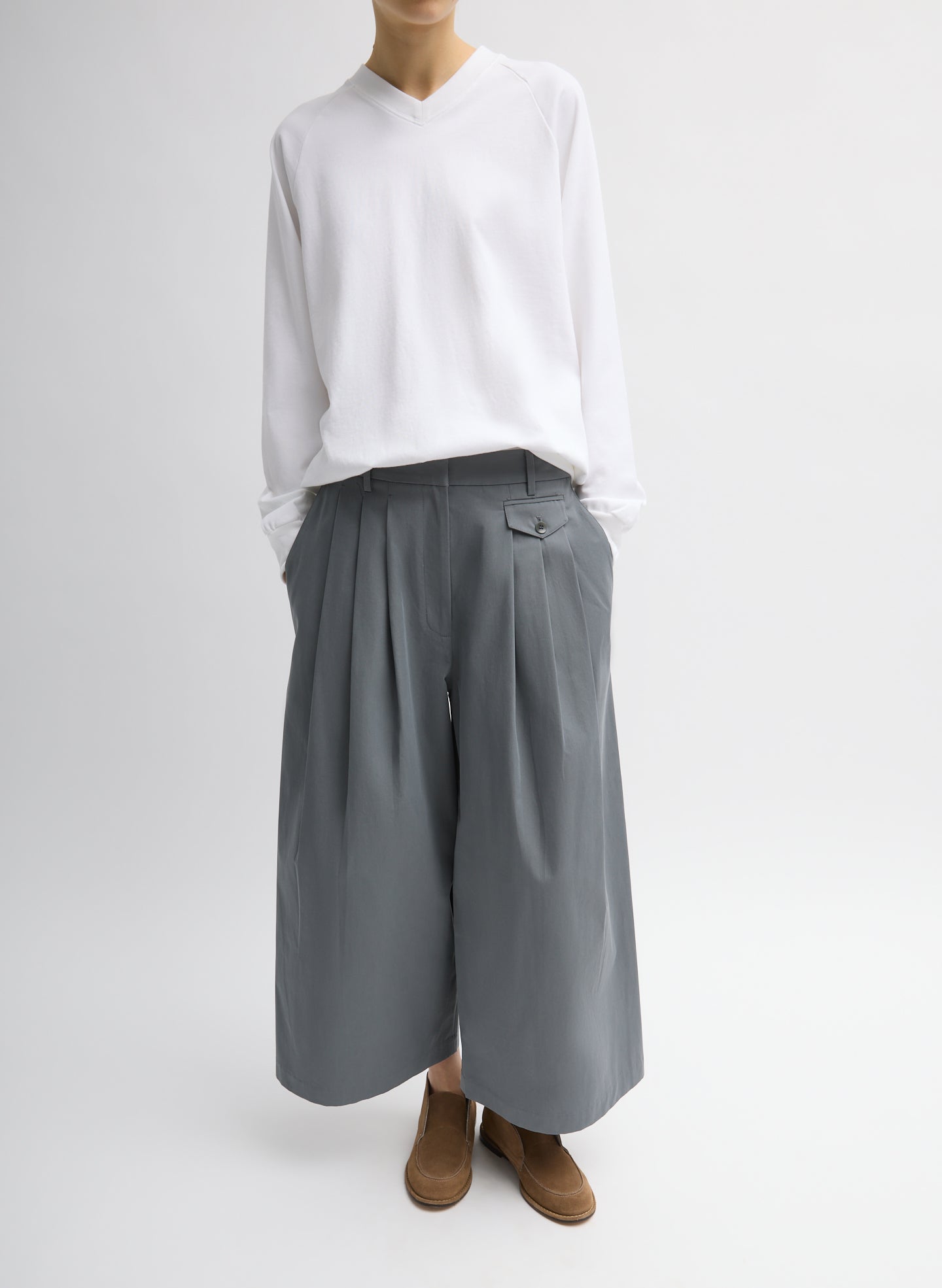 Bio Twill Triple Pleat Cropped Pant - Grey / 00 / F125bt3387