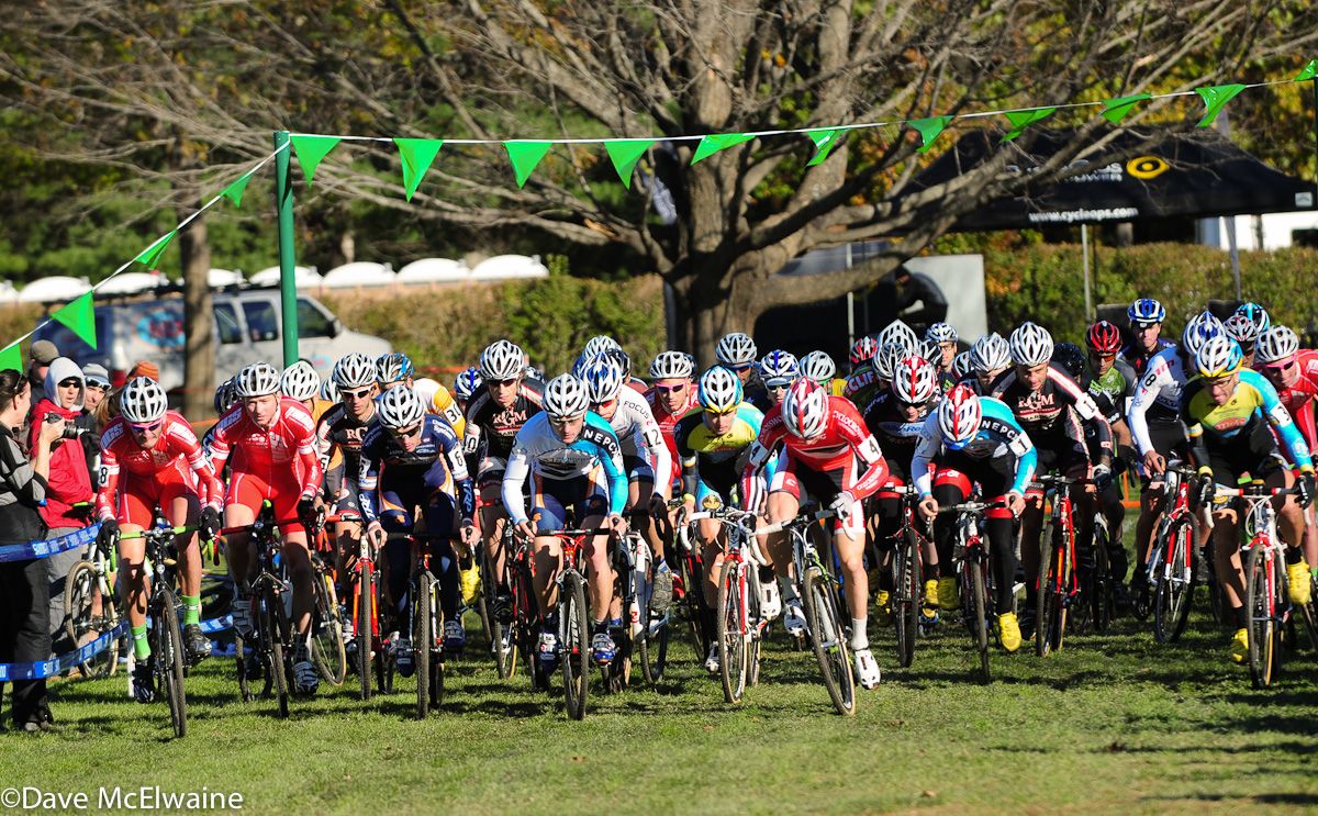 Elite Men starting on grass at an earlier edition of the Cycle-Smart International