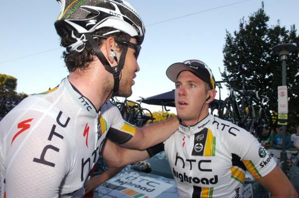 Mark Cavendish and Matt Goss talk after the race