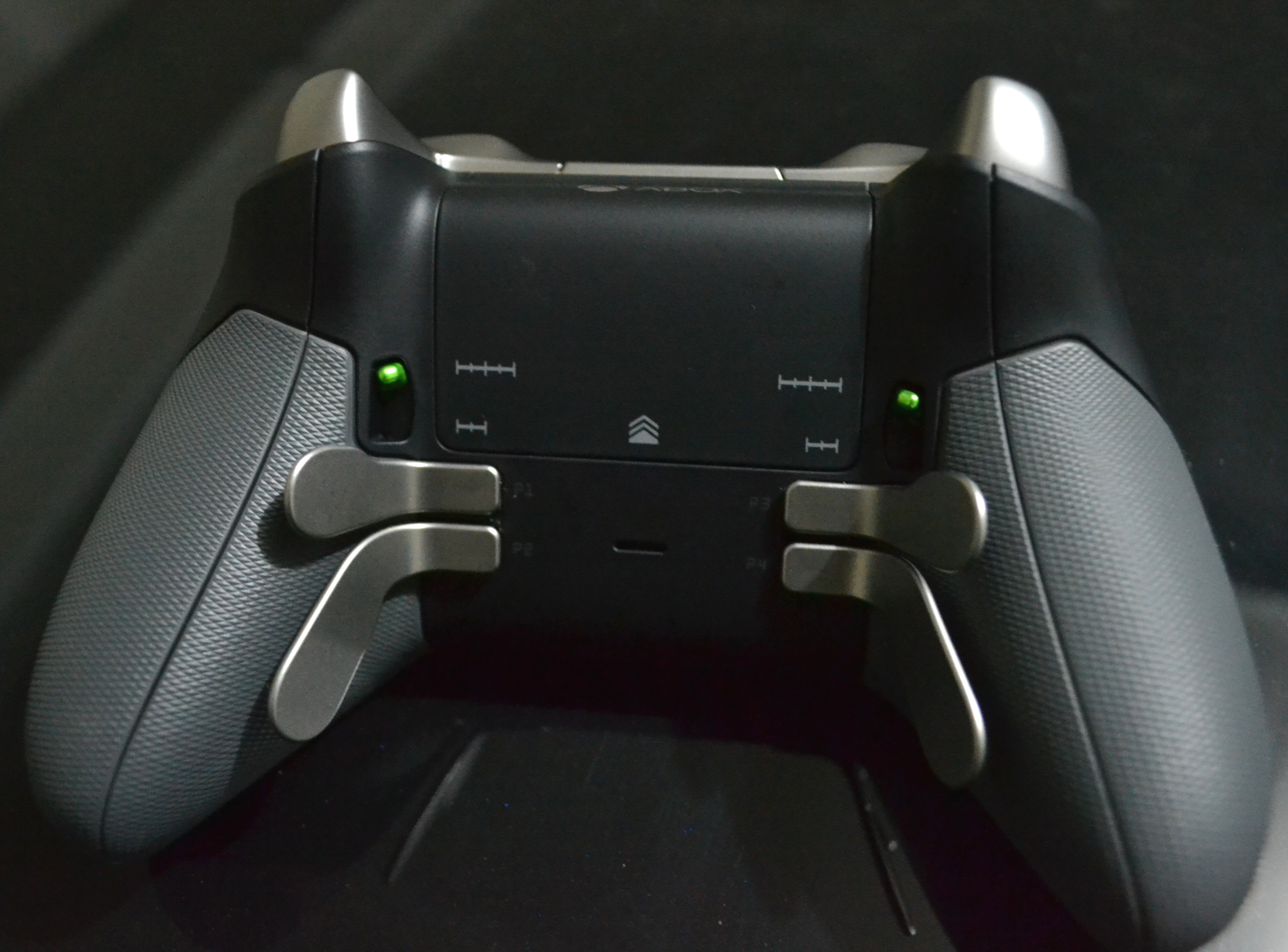 Playing Around With The Xbox Elite Wireless Controller | Tom's Hardware