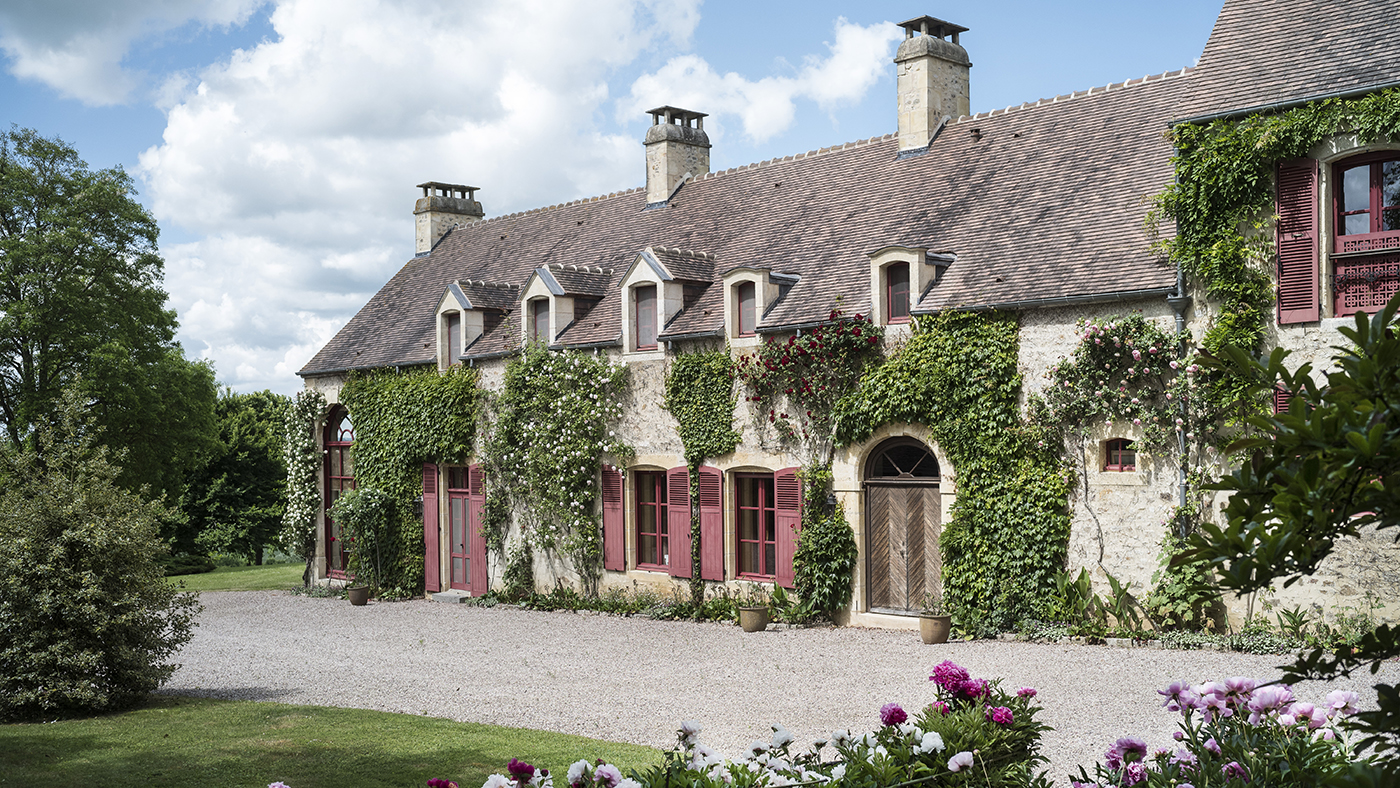 Stud-farm-_Fresnay-le-Buffard_-c-Engel-_-V%C3%B6lkers-Market-Center-Paris-4.jpg