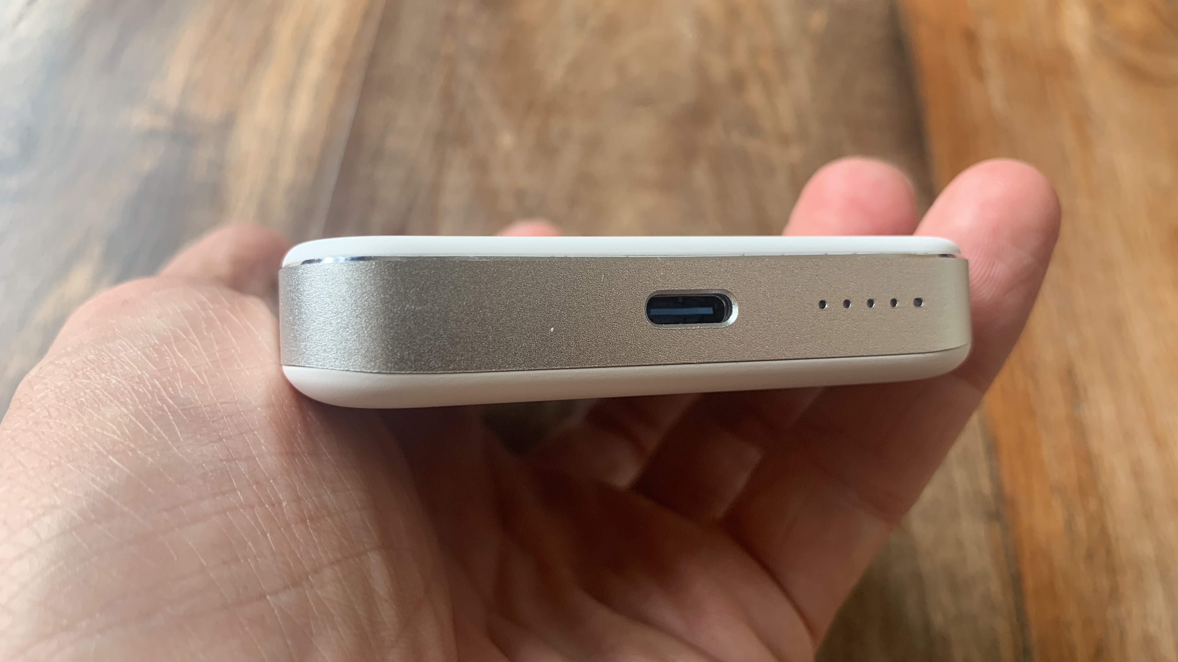 Anker MagGo 10K, slim Power Bank