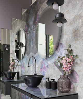 Lilac colored bathroom