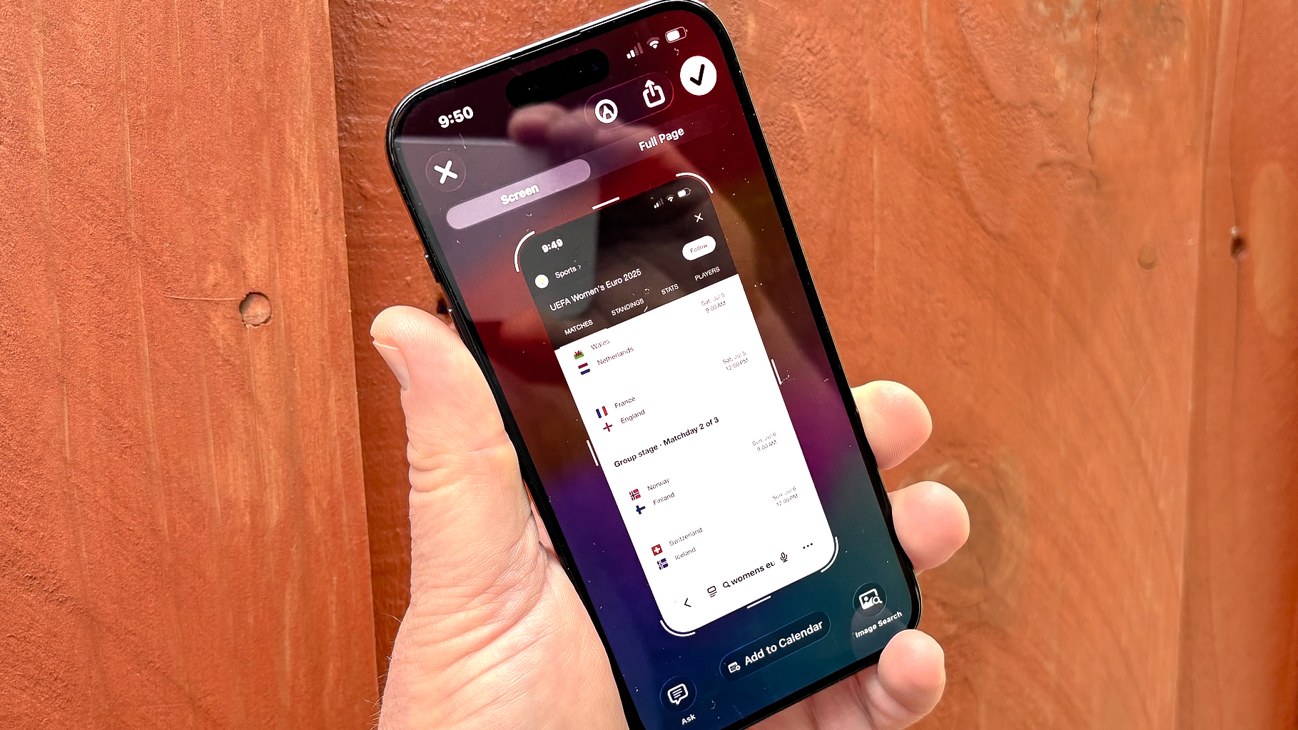 Visual Intelligence on iOS 26 using screenshots to search