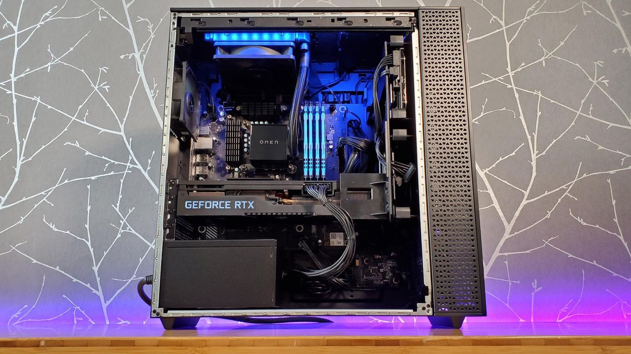 HP Omen 30L