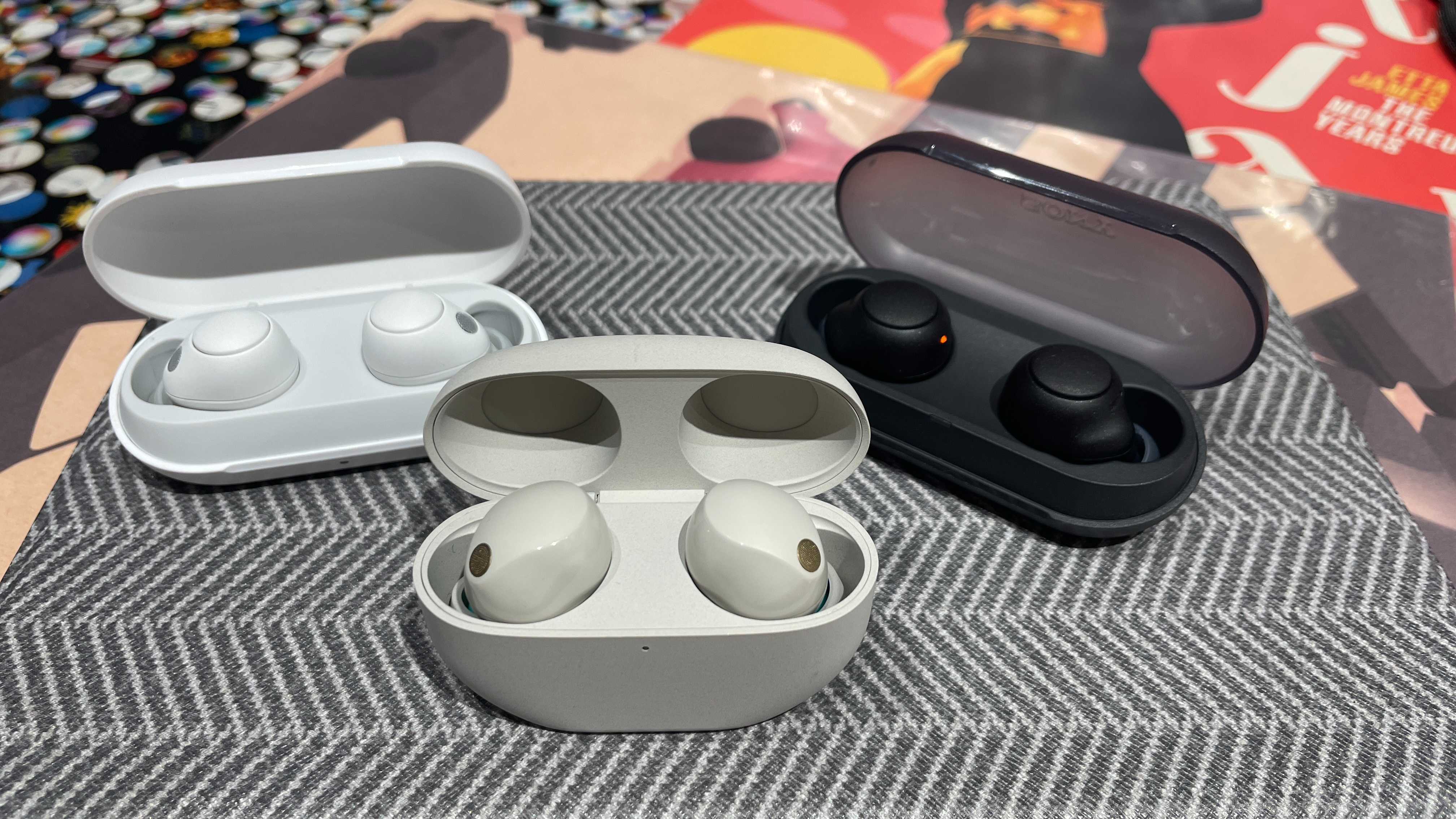 Sony wireless earbuds discount comparison