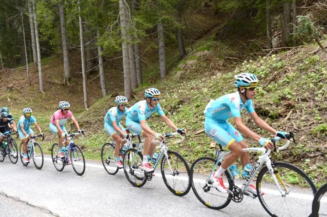 Giro d'Italia leader Vincenzo Nibali with his Astana teammates