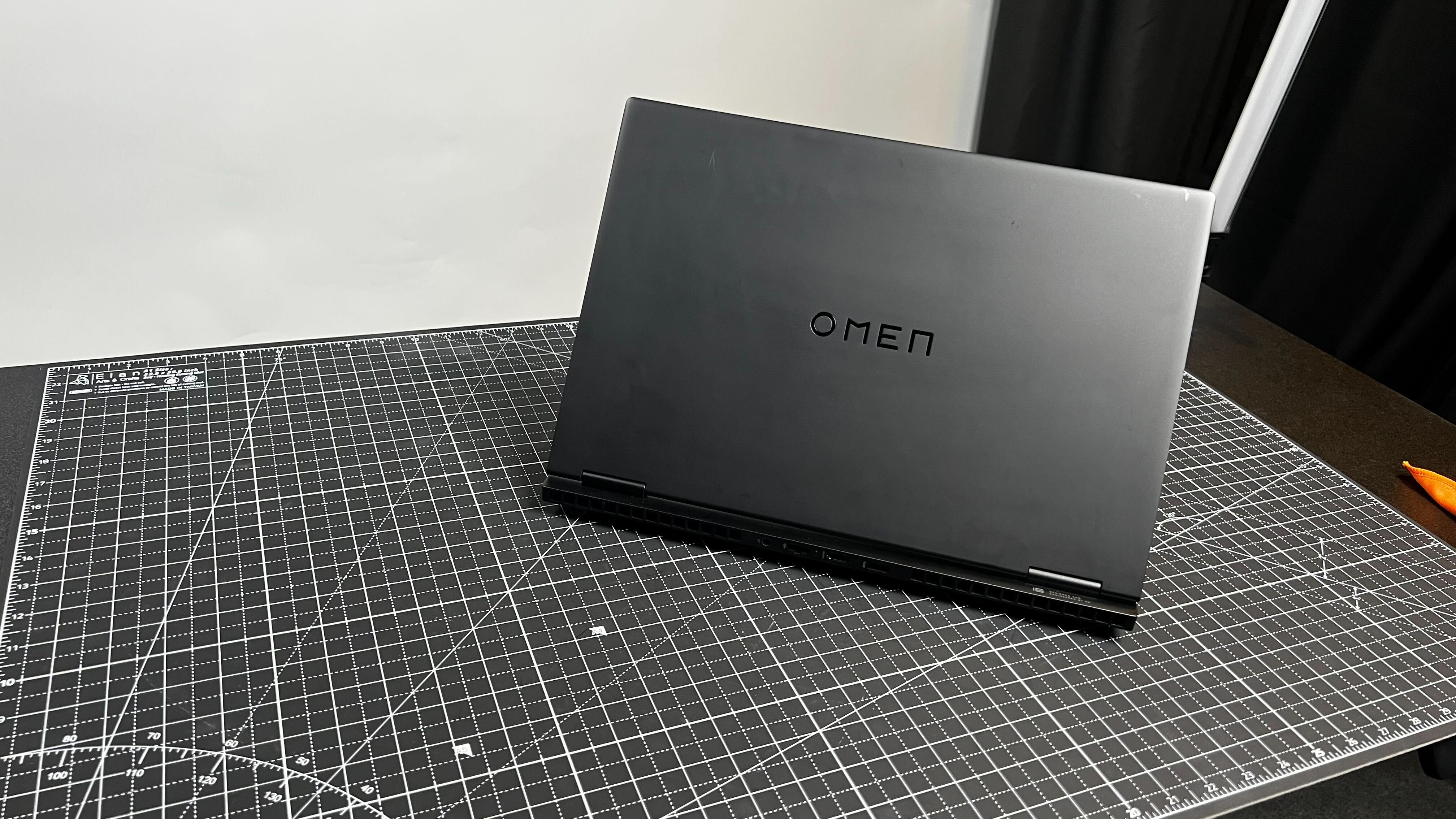 HP OMEN 16