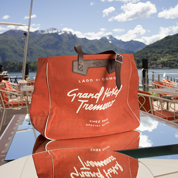 Sense of Lake X Grand Hotel Tremezzo, Tote