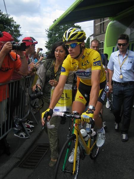 All in yellow: Sylvain Chavanel