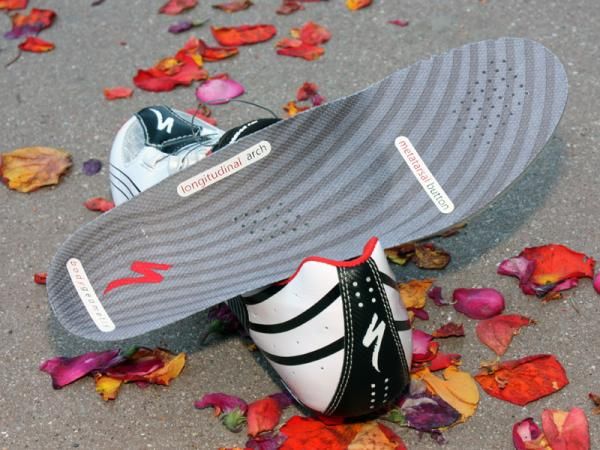 Of course, there's the usual Body Geometry footbed.