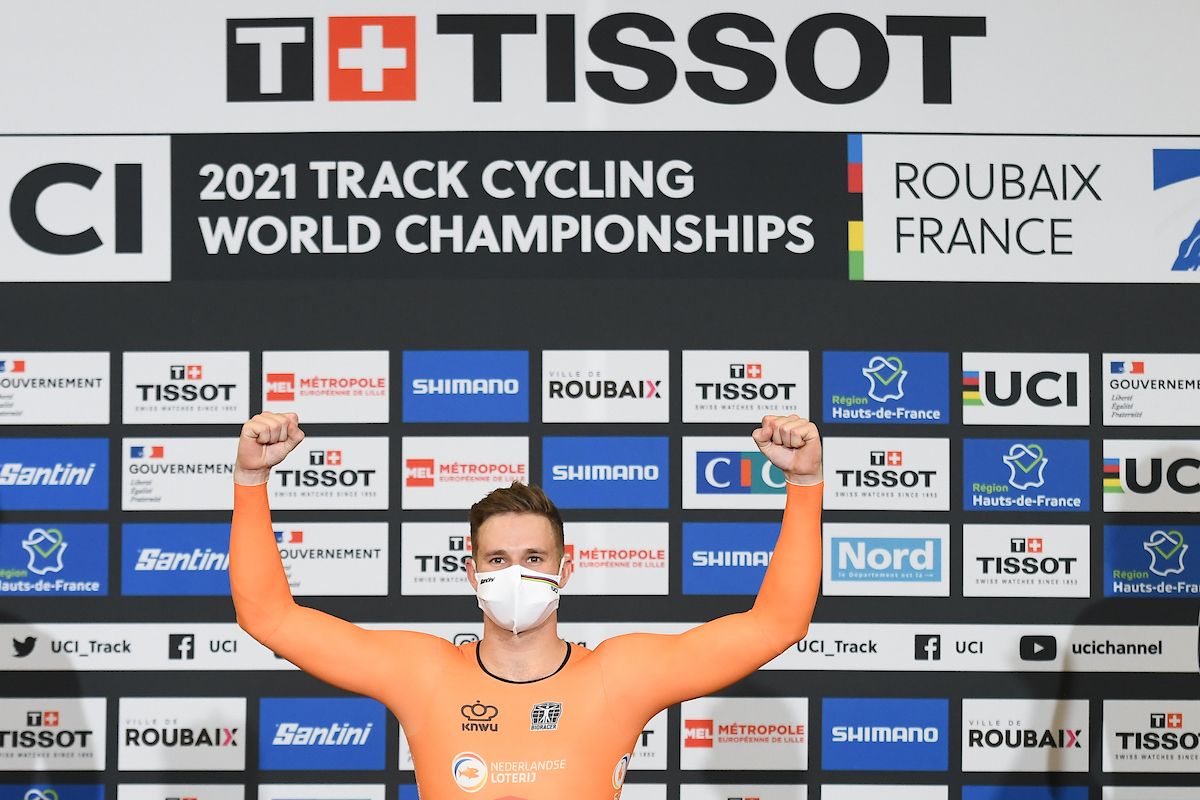 Picture by Simon Wilkinson/SWpix.com - 21/10/2021 - Cycling - Tissot 2021 UCI Track Cycling World Championships - Men&acirc;s Keirin - Stab Velodrome, Roubaix, France - Harrie Lavreysen of the Netherlands (Gold) on the Men&acirc;s Keirin Podium