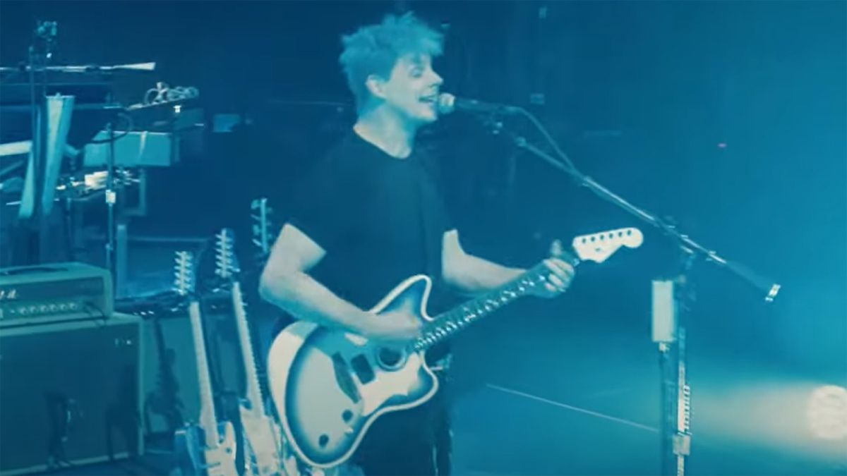 Watch Jack White Unleash His Arsenal Of Fender Custom Electrics In Pro
