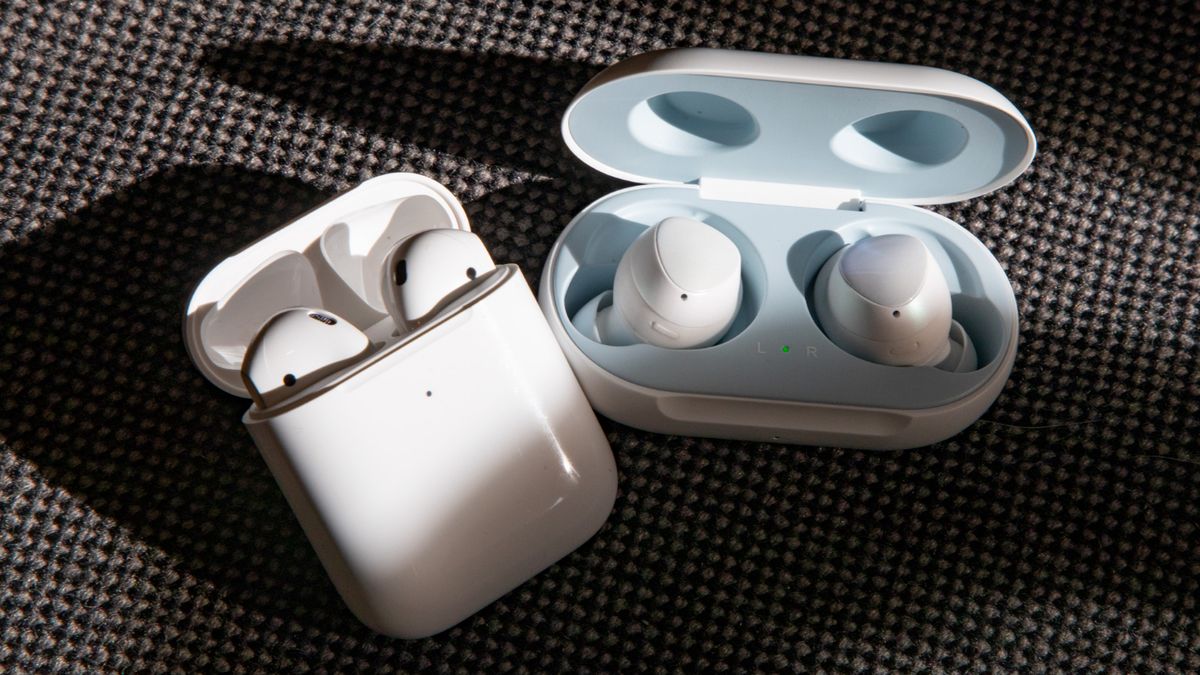 apple airpods 2 vs galaxy buds