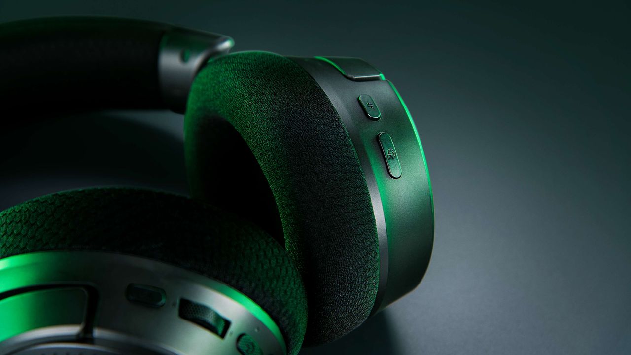 Image of the Razer Kraken V4.