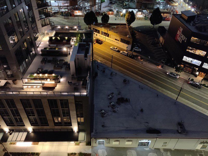 OnePlus 6 low light camera sample
