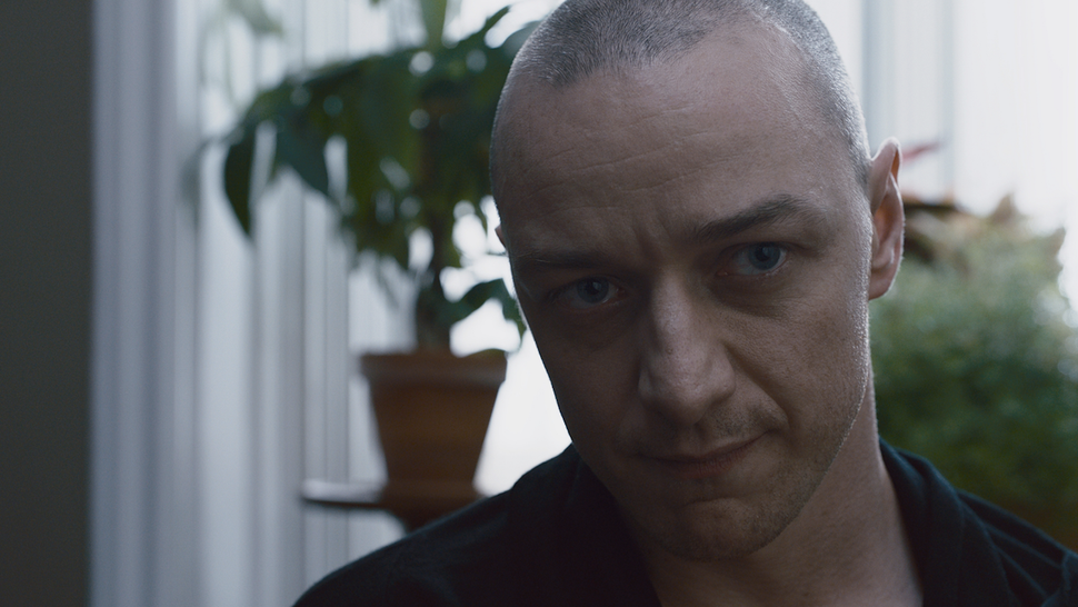 The Story Behind Split's Big Reveal: How M. Night Shyamalan Pulled It ...