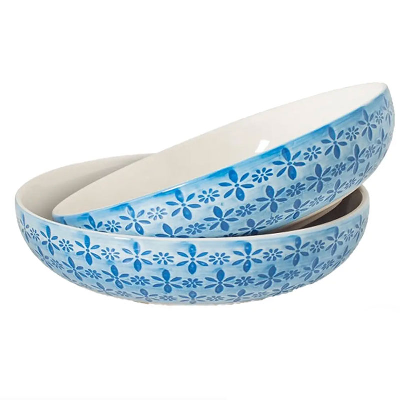 Nadiya Hussain bowls