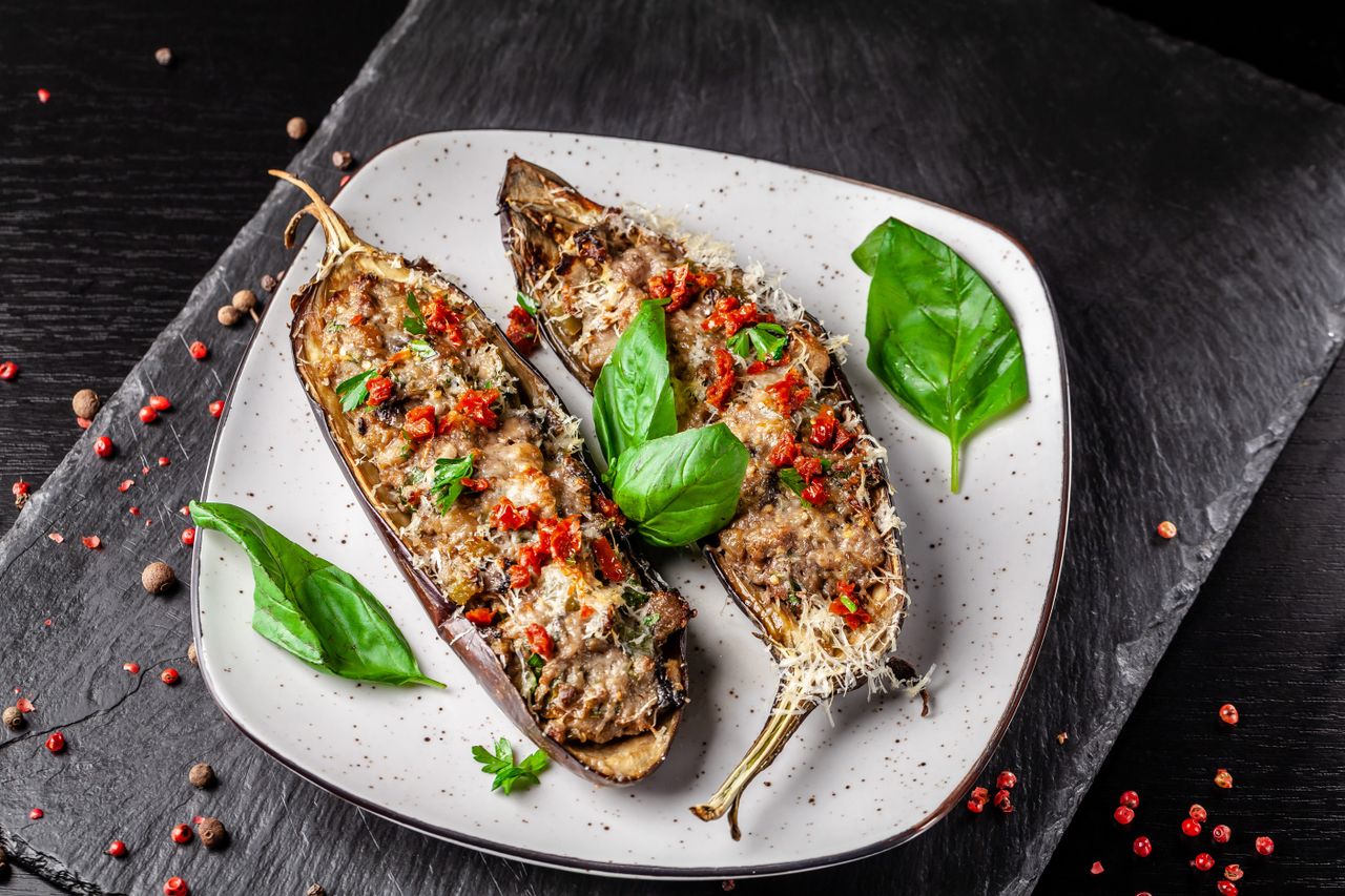 Baked aubergines with basil pesto crust