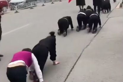 china-workers-crawl.jpg