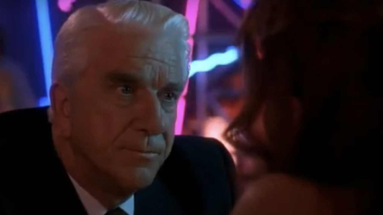 32 Hilarious Lines By Leslie Nielsen In His Funniest Movies