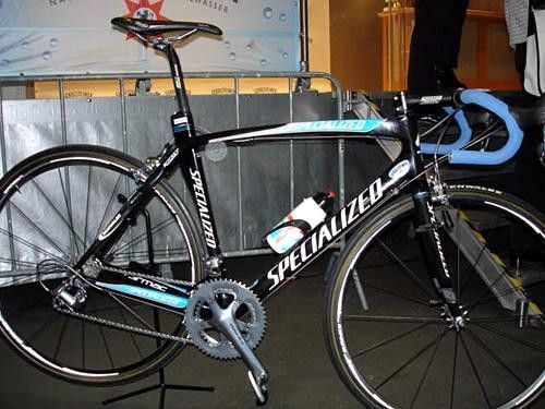 The sloping frame is pretty beautifully designed