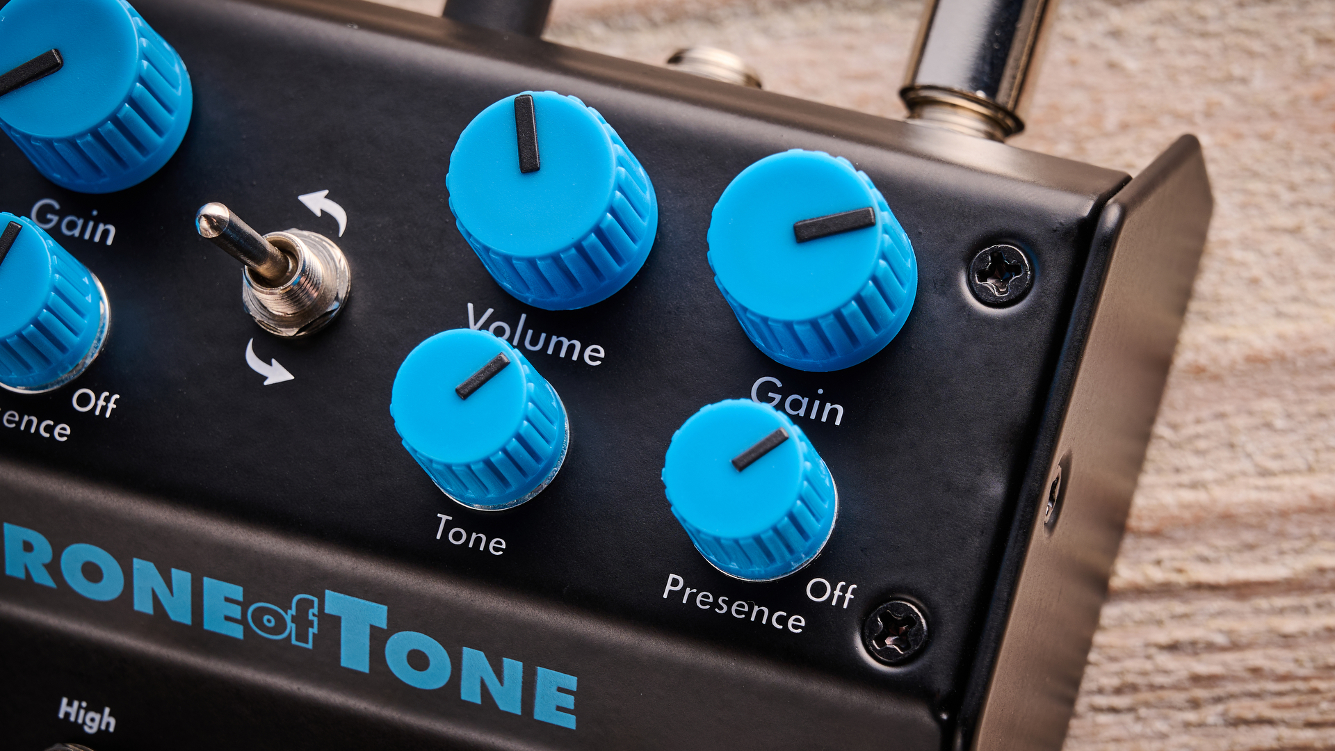 Warm Audio Throne Of Tone pedal