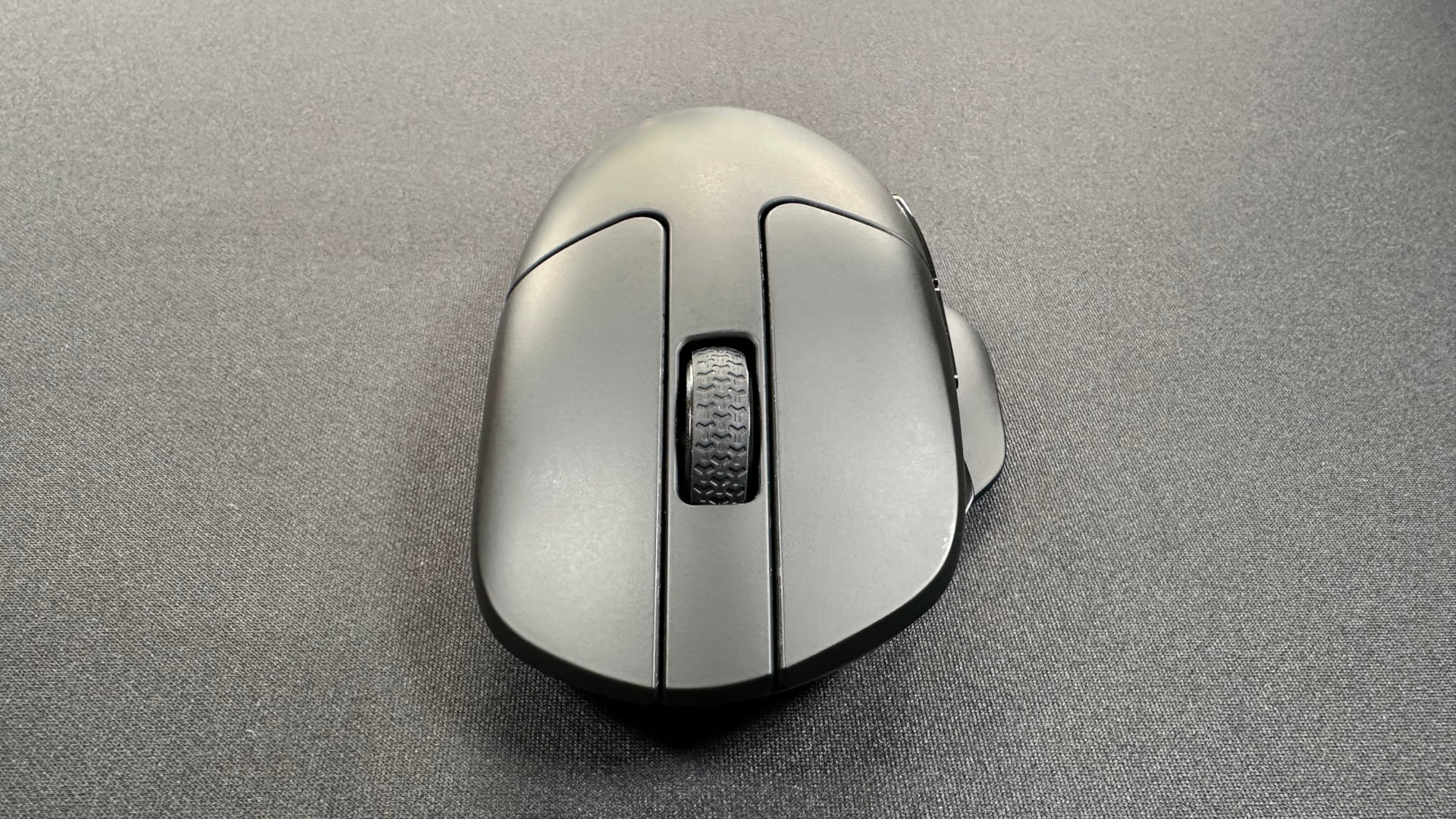 A photo of a Keychron M7 8K Wireless gaming mouse.