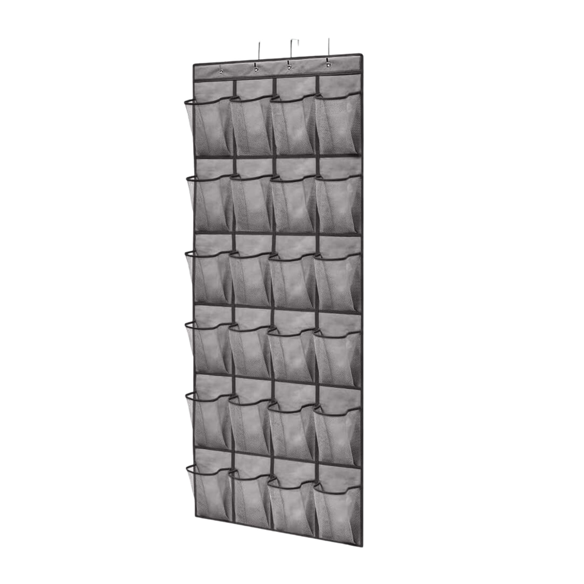 Penyelenggara sepatu abu-abu untuk pintu