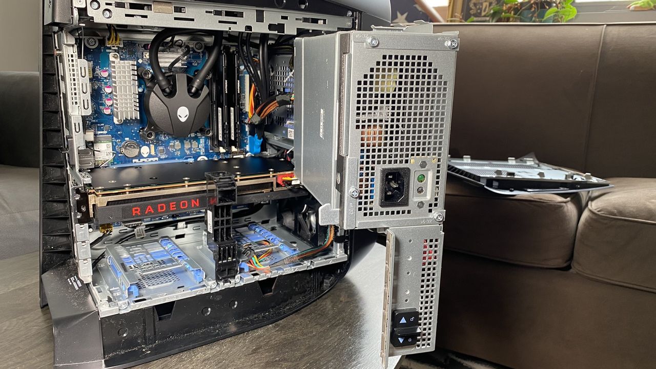 Alienware Aurora R10 (2021)