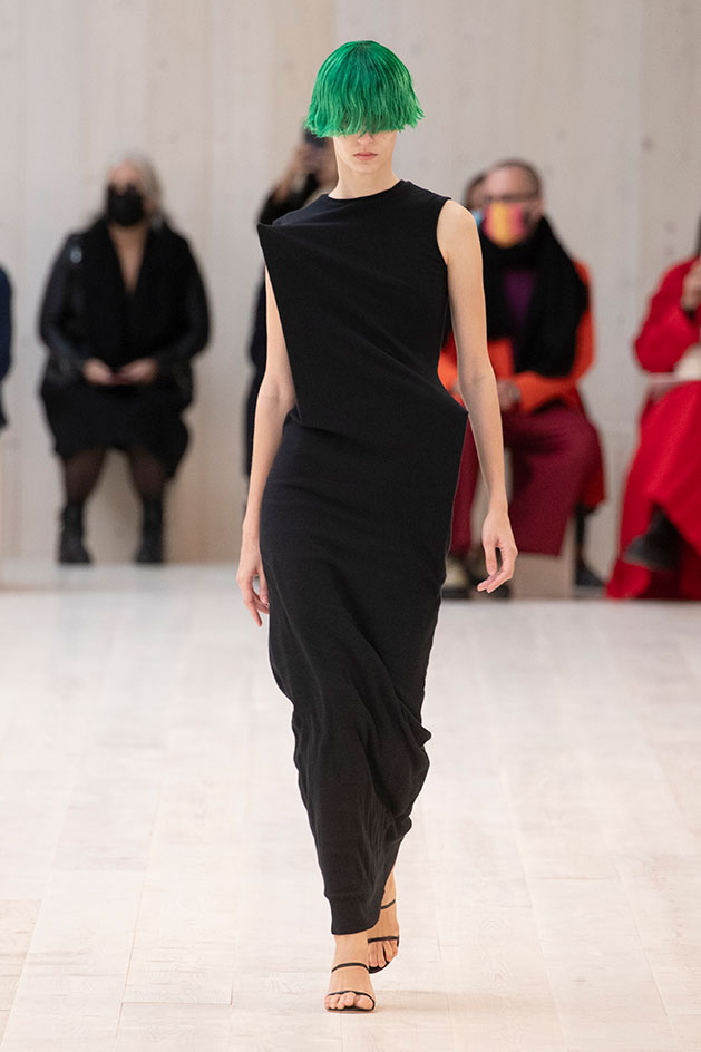 Jonathan Anderson’s S/S 2022 offering for Loewe