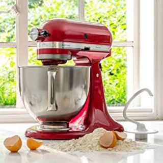 KitchenAid Artisan 4.8 Litre Stand Mixer, Die-Cast Metal, 300 Watts 5KSM125BER (Empire Red)