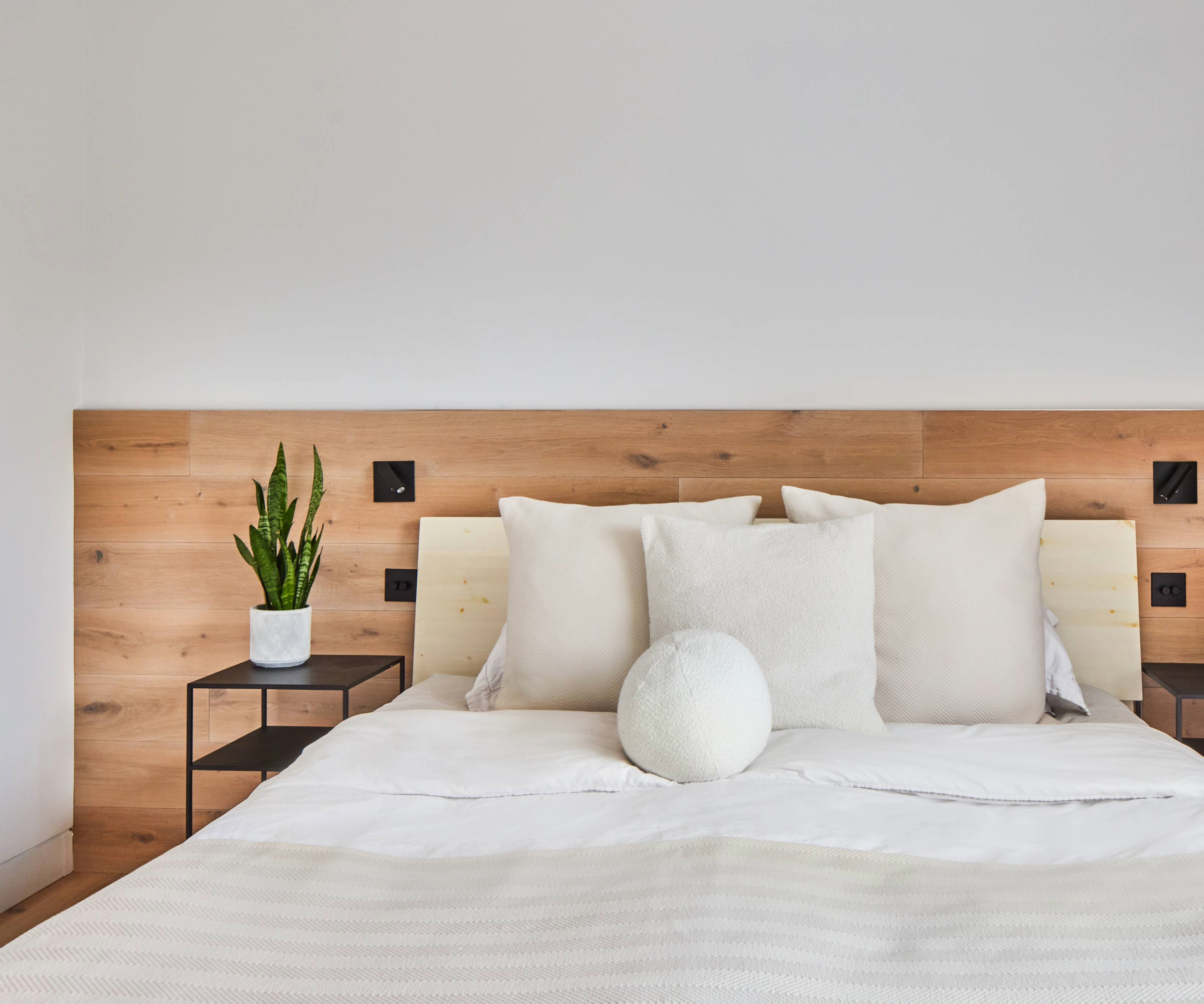 Wooden headboard idea