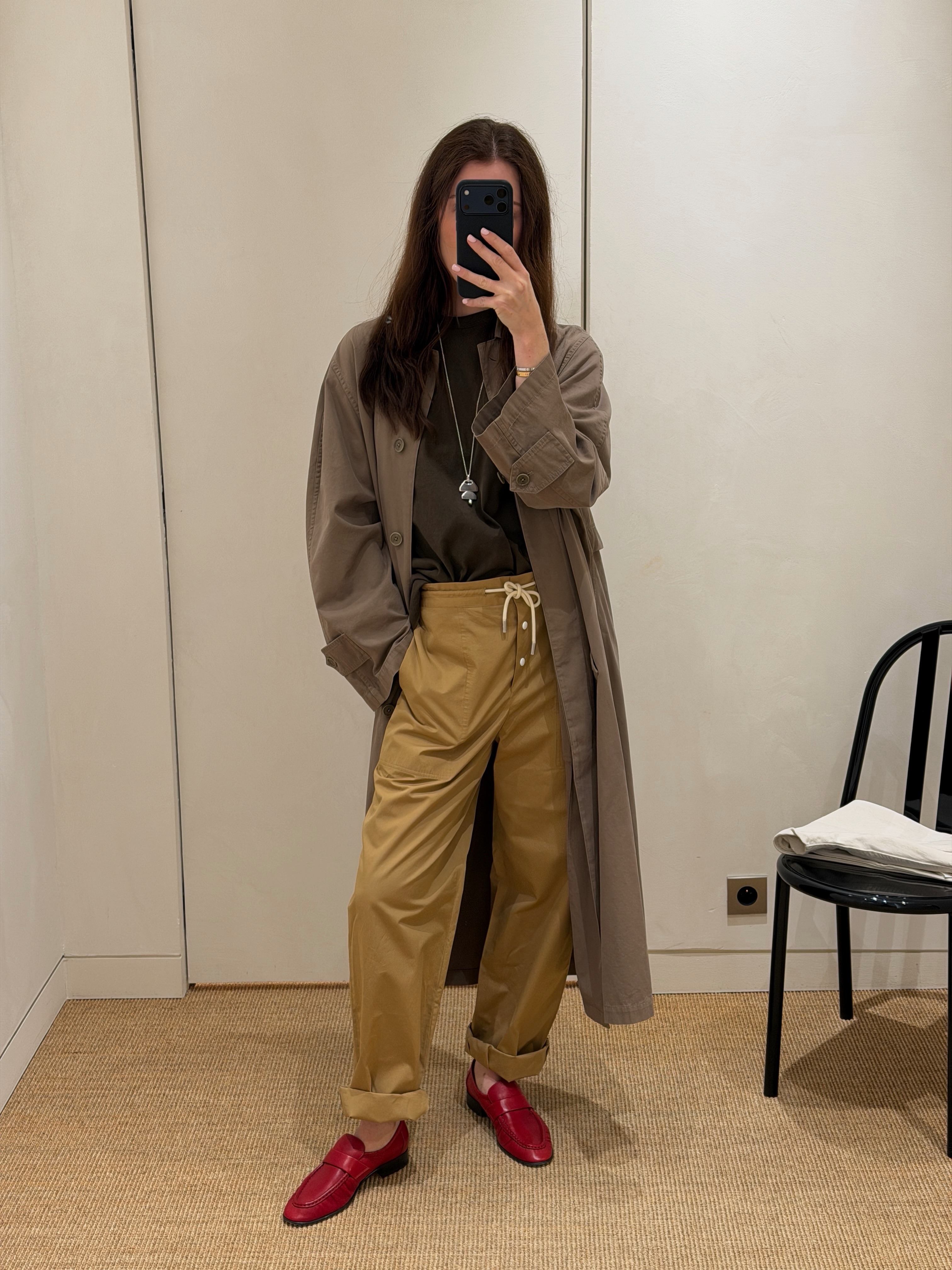 Influencer wearing chino pants