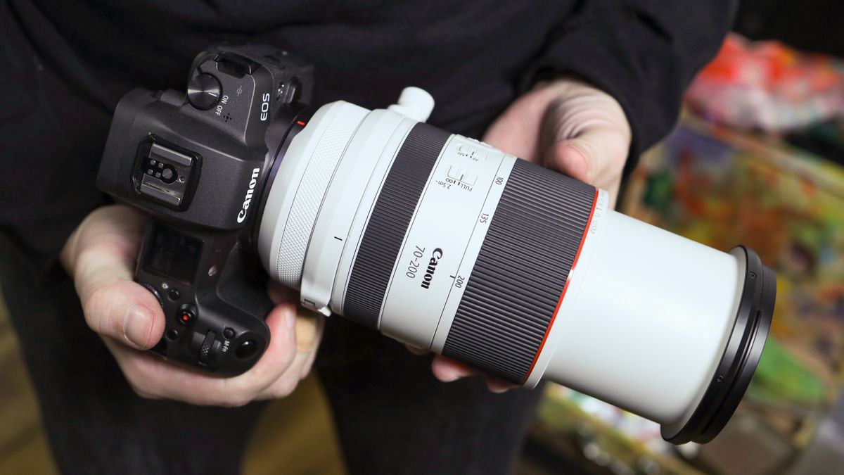 Firmware to correct the Canon RF 70-200mm f/2.8L&#039;s focusing issues is now available