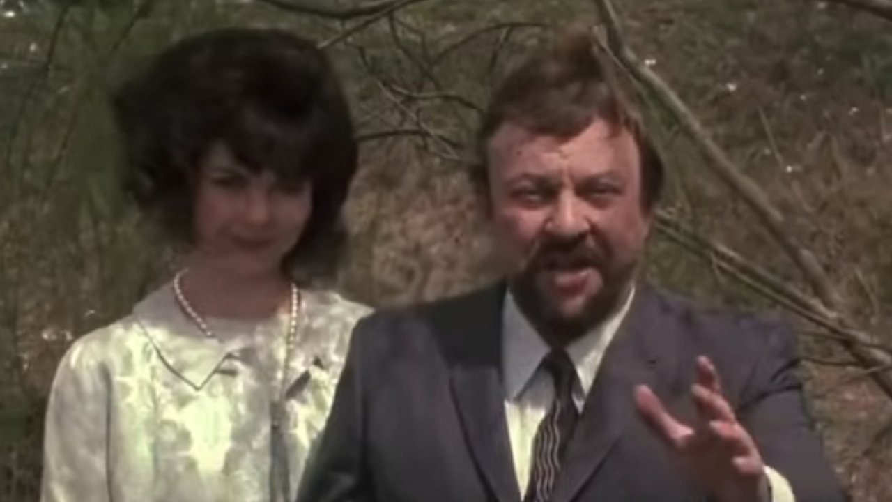 Morrie's Wigs ad from Goodfellas