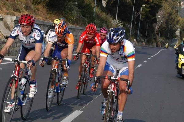 Bettini and Rebellin push the break as Freire follows the wheel in a crack break in the 2003 Milan-San Remo