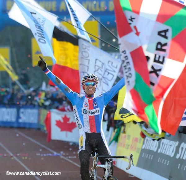 Zdenek Stybar wins (World Championships, St Wendel, Ger)
