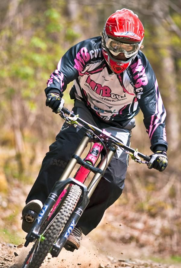 In Innerleithen, Joe Barnes pre-rides the downhill course for the European iXS Downhill opener.