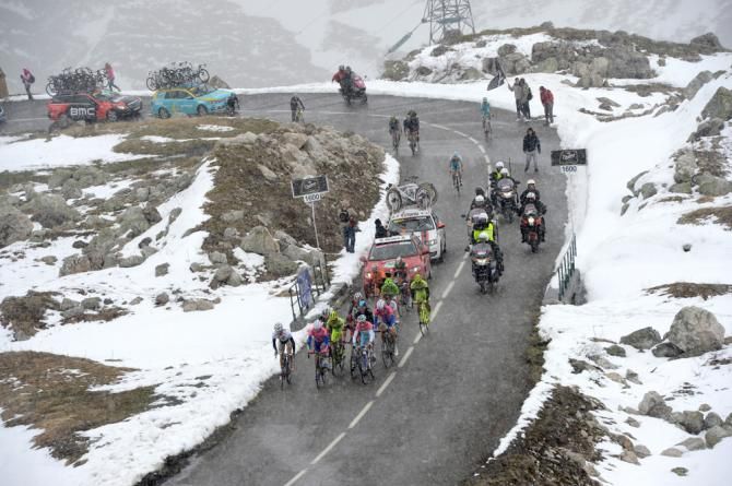 The Giro contenders battle up the Galibier