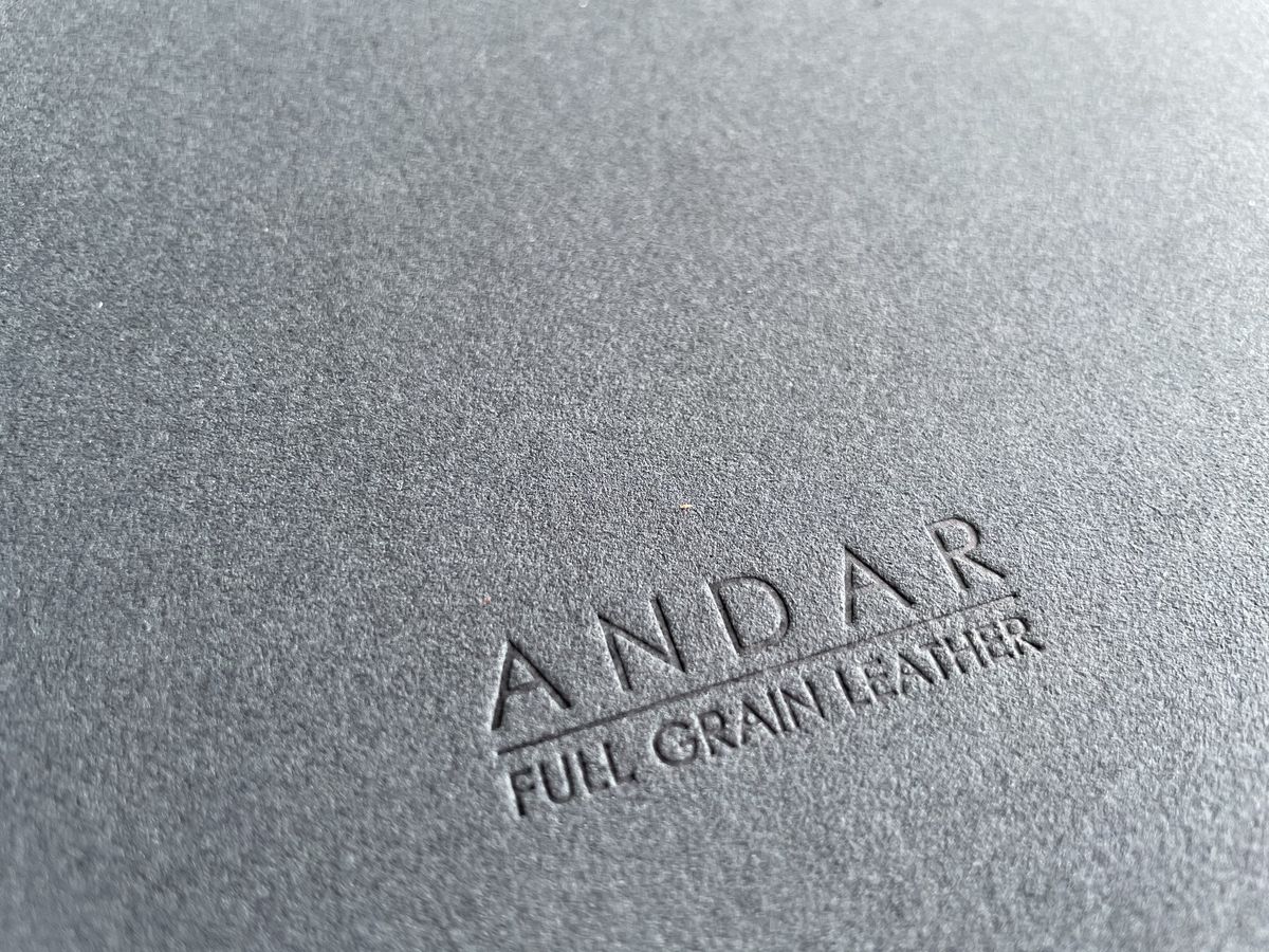 Andar The Helm MacBook Case Microfiber interior