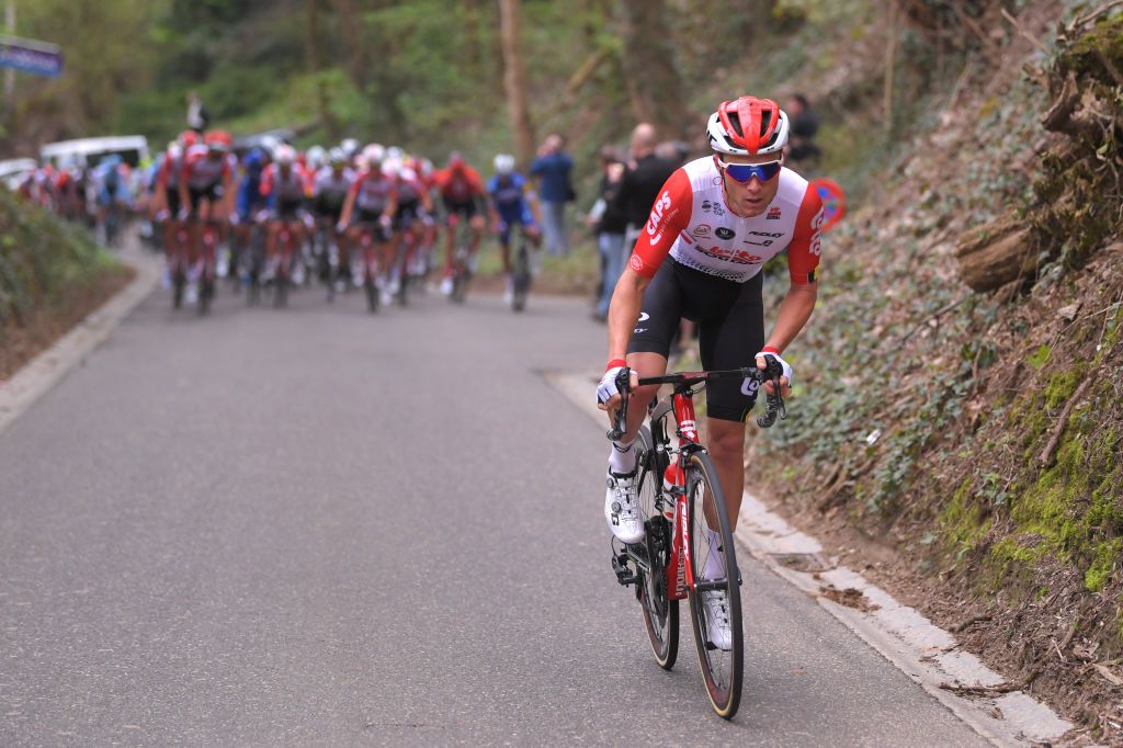 Tosh Van der Sande (Lotto Soudal) puts in a move