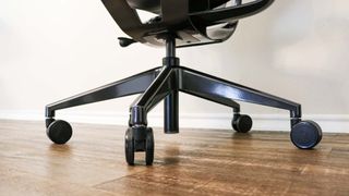 The wheelbase and casters of the Steelcase Karman