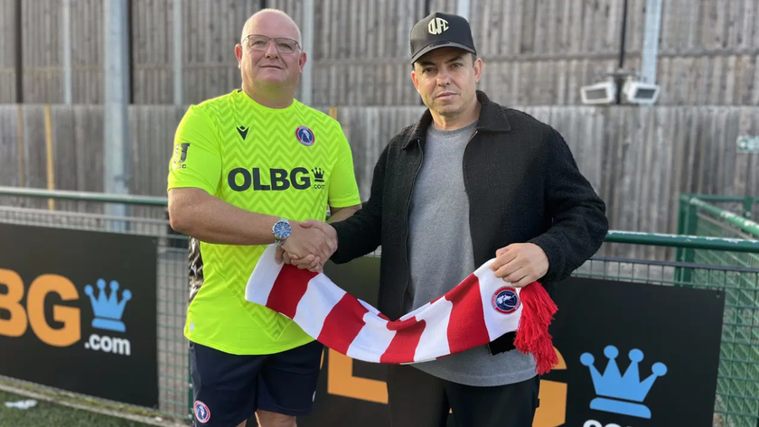 Dorking Wanderers have signed 54-year-old goalkeeper Terry Dunn ahead of their game against AFC Totton