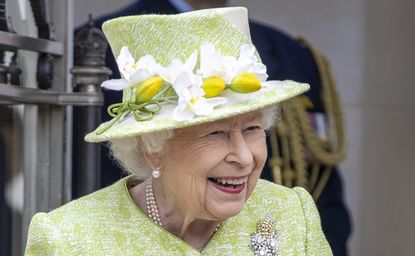 The Queen makes first public appearance after having second Covid jab