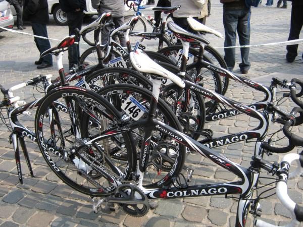 Landbouwkrediet are riding black and white Colnago bikes